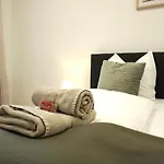 Greentreehomes - Stadtvilla Linde Daire *