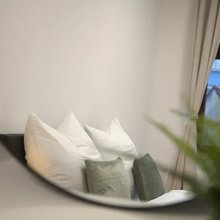 Greentreehomes - Stadtvilla Linde Řezno