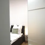 Greentreehomes - Stadtvilla - Zentral - Familienfreundlich *