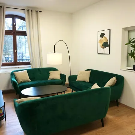 Greentreehomes - Stadtvilla - Zentral - Familienfreundlich *