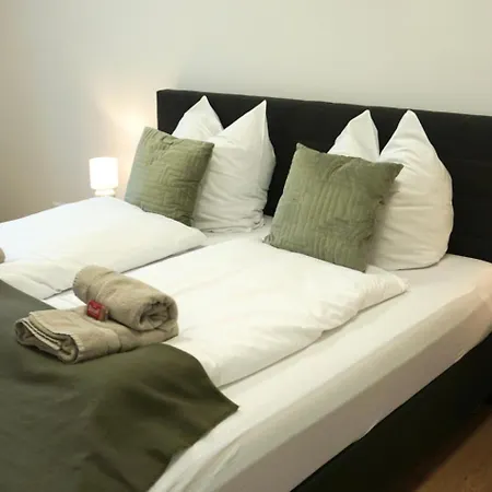 Greentreehomes - Stadtvilla - Zentral - Familienfreundlich Apartment