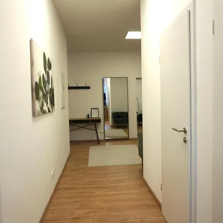 Greentreehomes - Stadtvilla - Zentral - Familienfreundlich Apartment